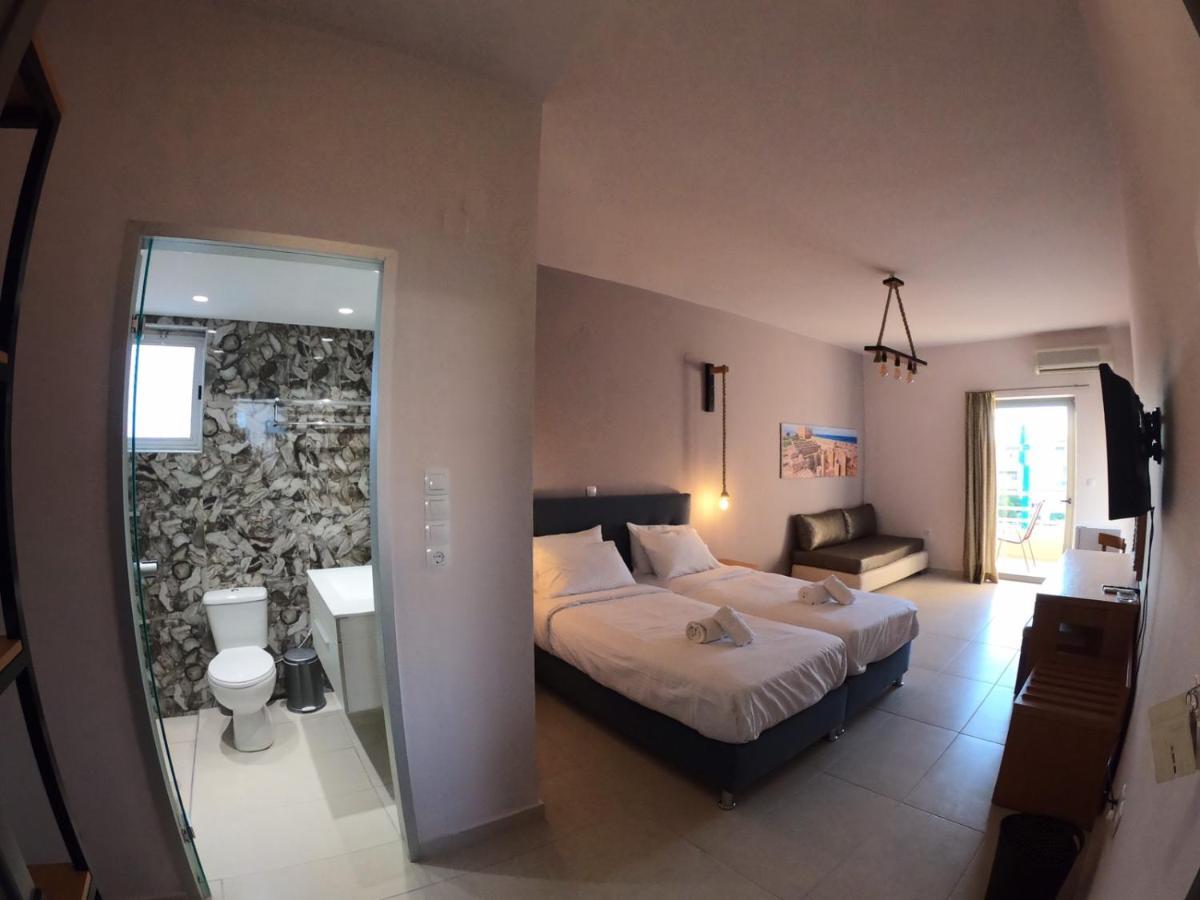 Dioni Hotel Adelianos Kampos Bagian luar foto