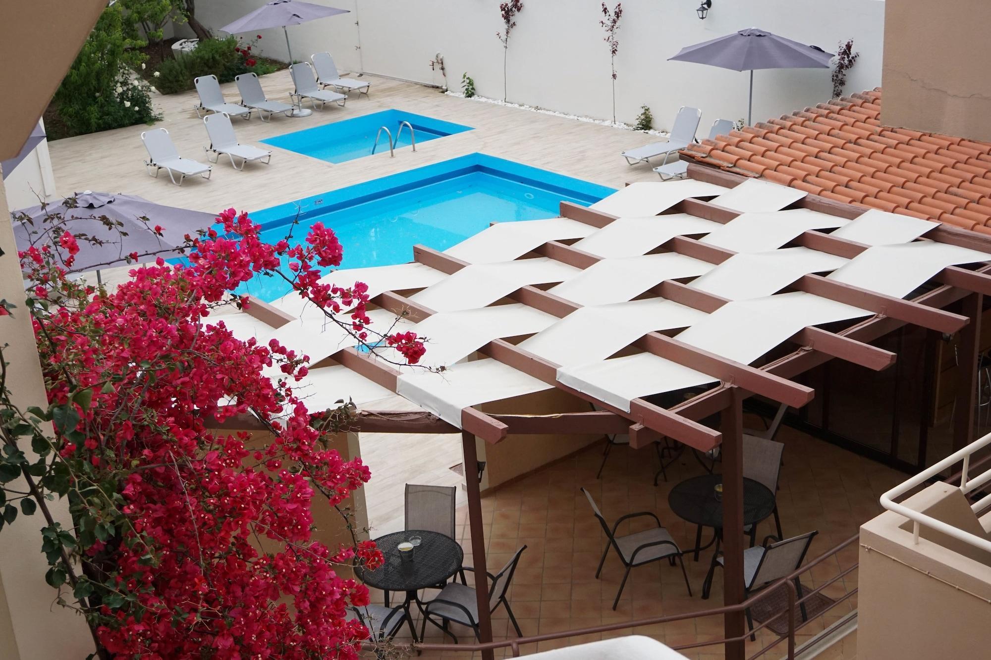 Dioni Hotel Adelianos Kampos Bagian luar foto