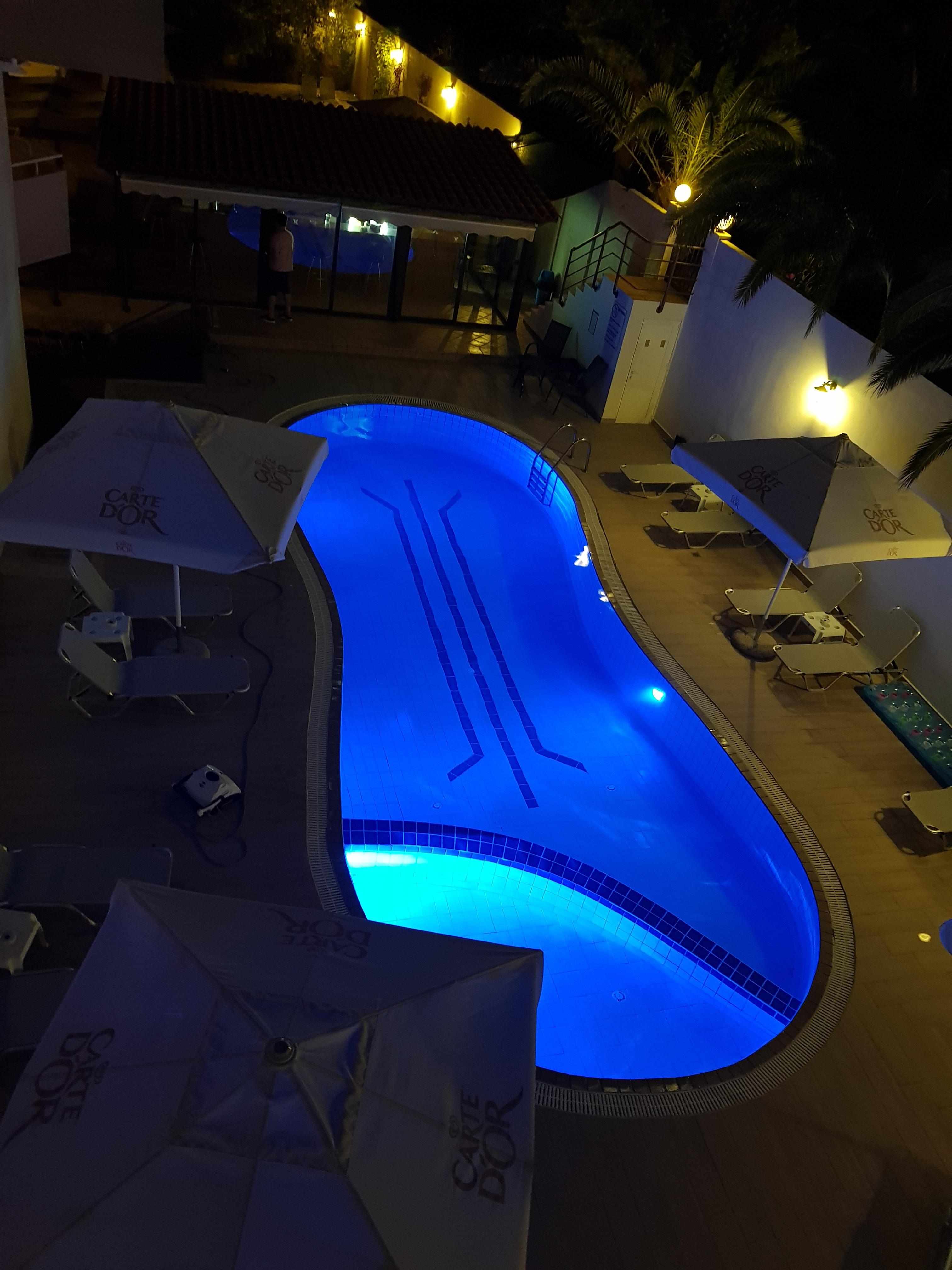 Dioni Hotel Adelianos Kampos Bagian luar foto
